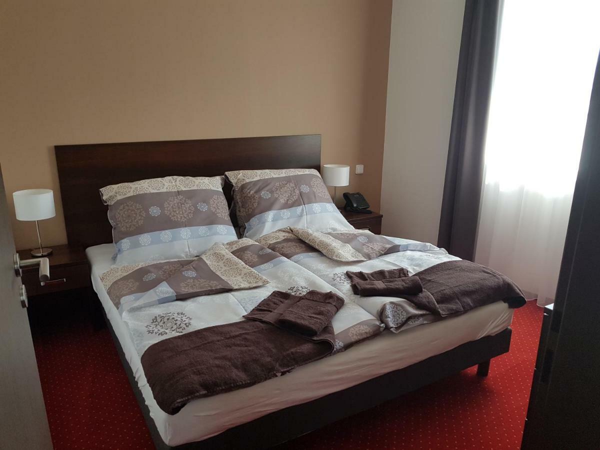 Wellness Hotel Harmonie Třeboň Dış mekan fotoğraf