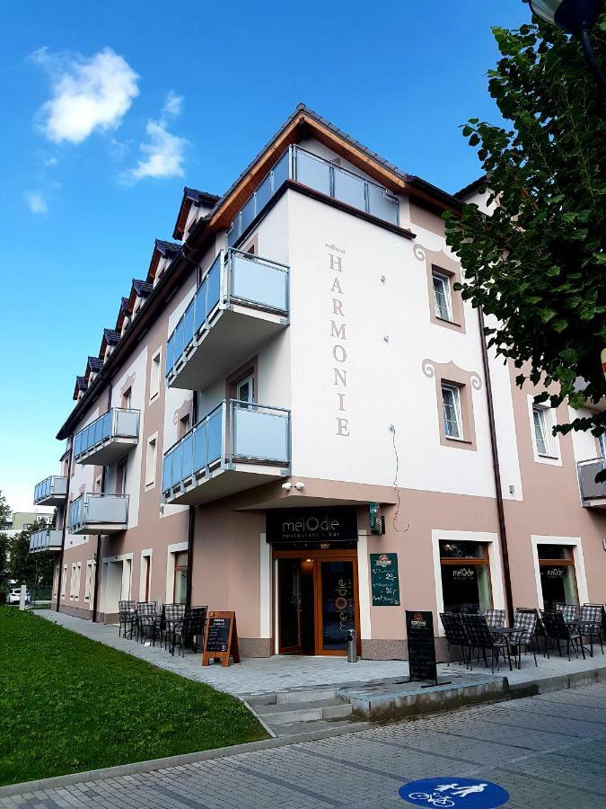 Wellness Hotel Harmonie Třeboň Dış mekan fotoğraf